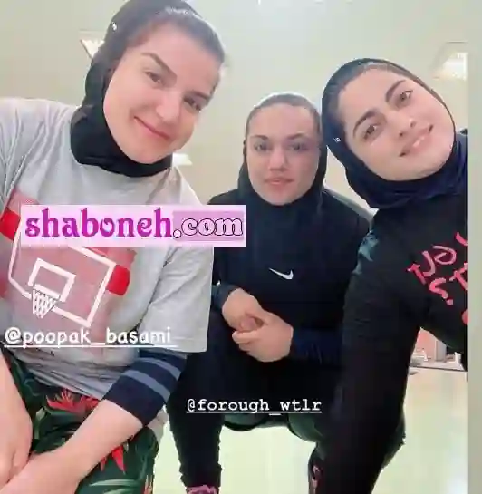 عکس پوپک بسامی در کنار اعضای بانوان وزنه برداری