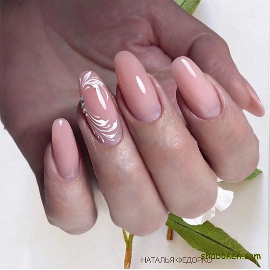 طراحی ناخن مجلسی دخترانه
