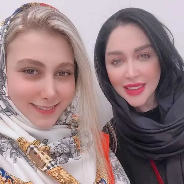 سارا منجزی دکتر معتمد اسامی بازیگران سریال سایبر با نقش +بیوگرافی و عکس و داستان