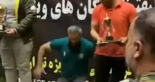 فیلم جفت پا پریدن روی سکوی مدال در مسابقات پاورلیفتینگ یگان های ویژه