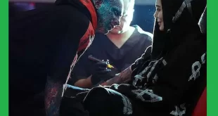 فیلم کامل تتو زدن سحر قریشی در کنار تتلو