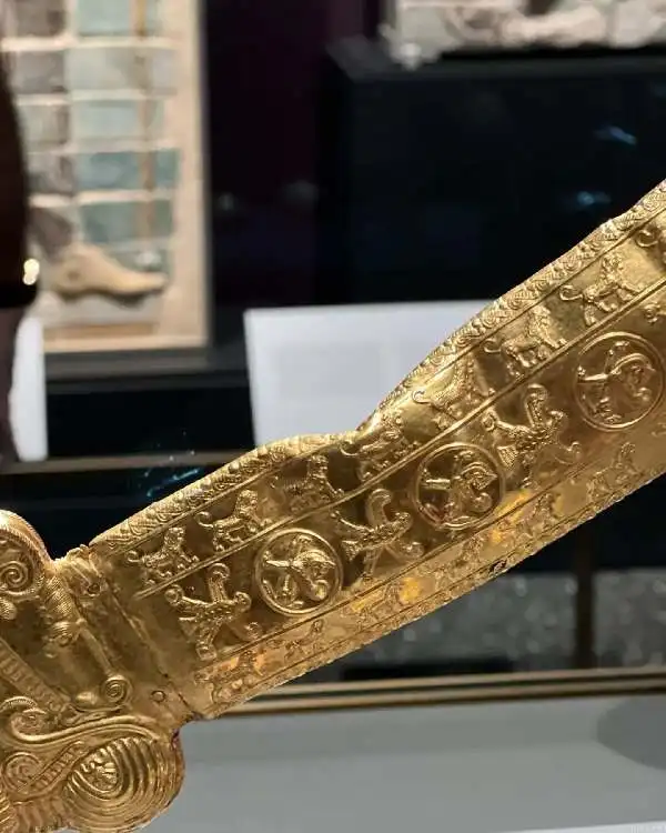 فیلم و عکس کامل شمشیر اردشیر یکم هخامنشی را ببینید +تصاویر