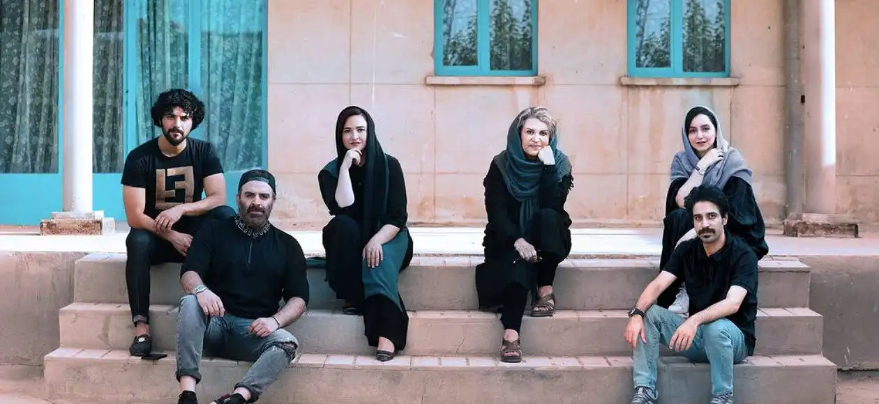 اسامی بازیگران فیلم شادروان با نقش +بیوگرافی بازیگر ممنوع التصویر