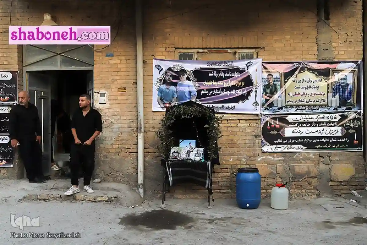 فیلم کامل لحظه بیرون کشیدن خانواده جلیلیان از زیر آوار متروپل عرفان و آرین جلیلیان در آغوش یکدیگر جان داده بودند