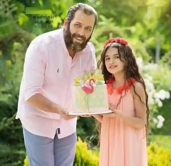 بیوگرافی بازیگران مینی سریال درمانگر با نقش +عکس و داستان