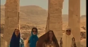 فیلم / فشن شوی دختران در تخت جمشید جنجال شد