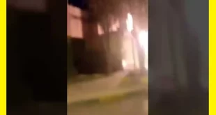 آتش زدن دفتر امام جمعه فولادشهر توسط اغتشاشگران