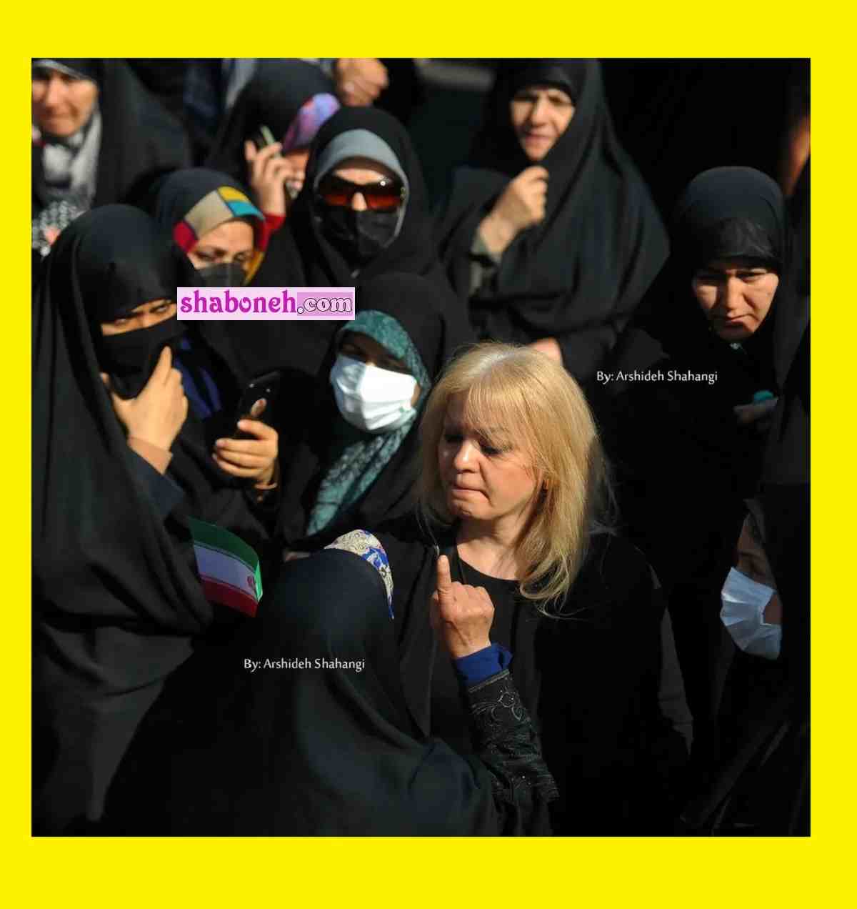 ماجرای زن بی حجاب مو بلوند در راهپیمایی روز دانش‌آموز 13 آبان و او کیست