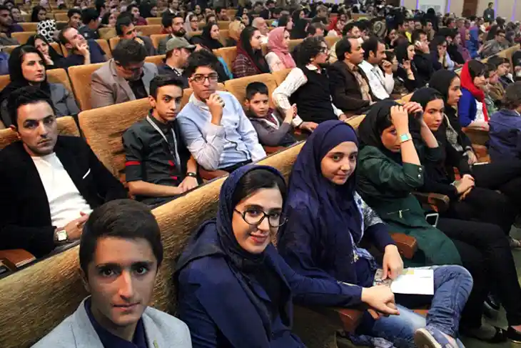 بیوگرافی عرفانه سرای سرور بازیگر و سوابق و حواشی و عکس +اینستاگرام