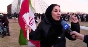 فیلم / ماجرای حضور نیلوفر زن ساکن لندن انگلیس در راهپیمایی ۲۲ بهمن ۱۴۰۱