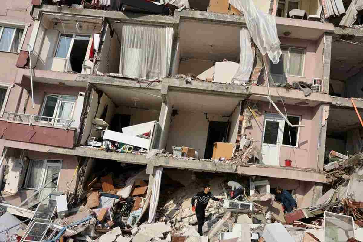 احتمال وقوع زلزله در تهران تا ٤٨ ساعت آینده واقعیت دارد؟