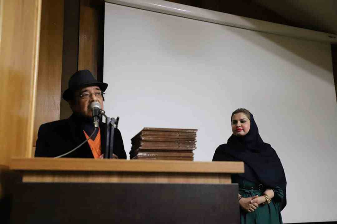 اکران فیلم های کوتاه ۱۲۰ ثانیه و کارت دعوت در تالار حافظ شیراز «اداره فرهنگ و ارشاد اسلامی»