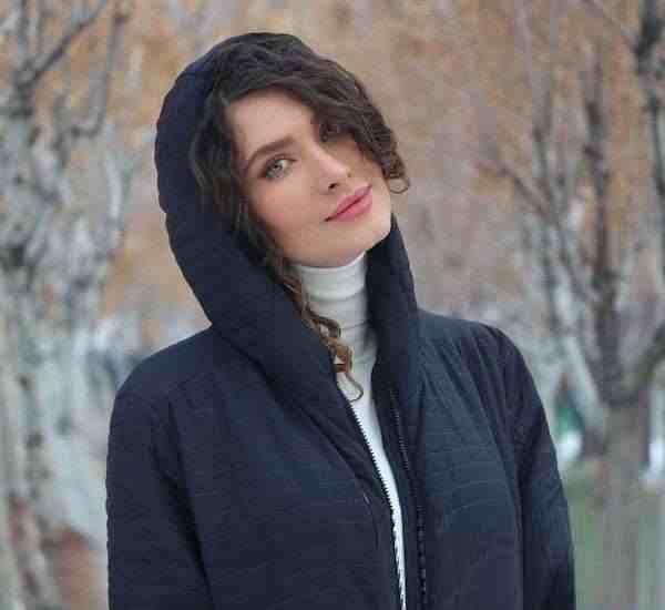 بازیگر نقش سارا در سریال نیوکمپ کیست +بیوگرافی و عکس جدید 