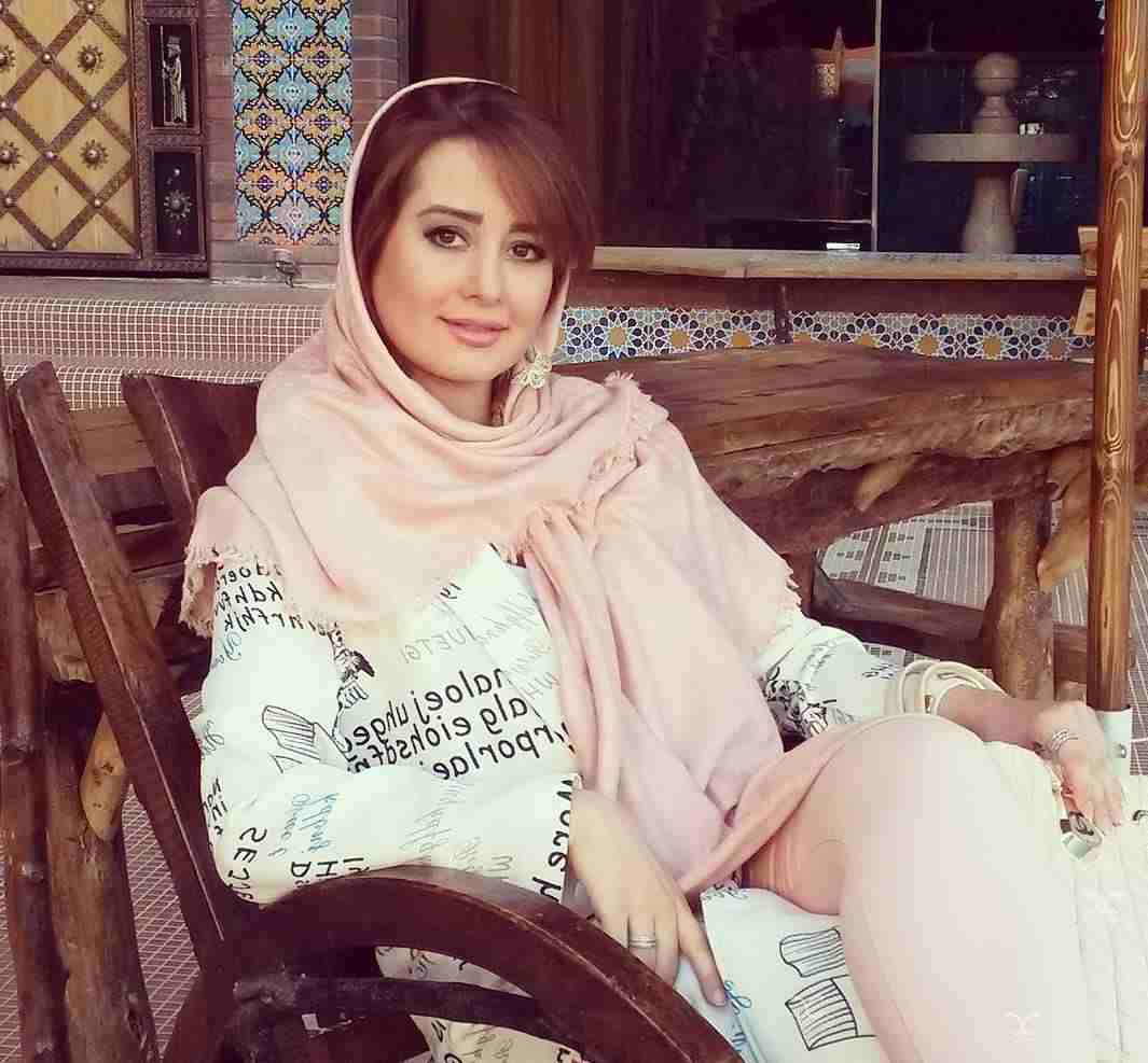 بیوگرافی گلناز خالصی بازیگر و همسرش +عکس و سوابق و اینستاگرام