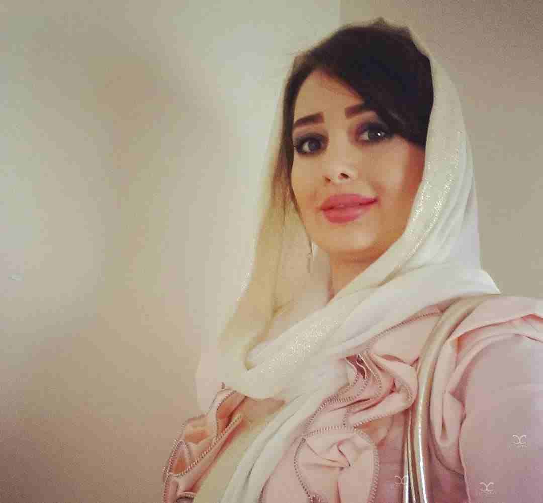 بیوگرافی گلناز خالصی بازیگر و همسرش +عکس و سوابق و اینستاگرام