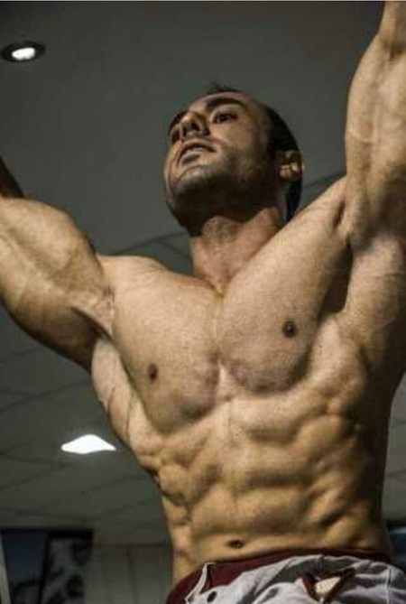 بیوگرافی امیر شکرگزار قهرمان پرورش اندام ایران و جهان +عکس و تصاویر