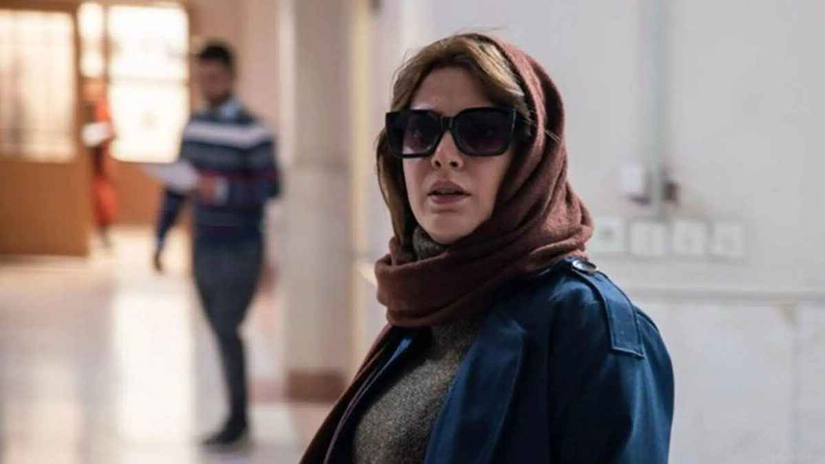 نقد و داستان فیلم سینمایی بی رویا با بازیگران ستاره اما بی روح