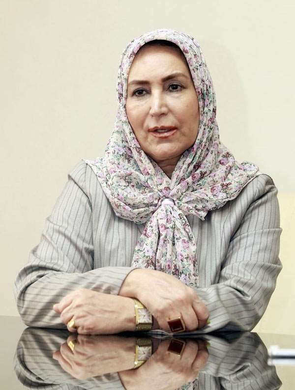 بیوگرافی بازیگر نقش خانم بزرگ (مادر خانم بس) در پس از باران کیست