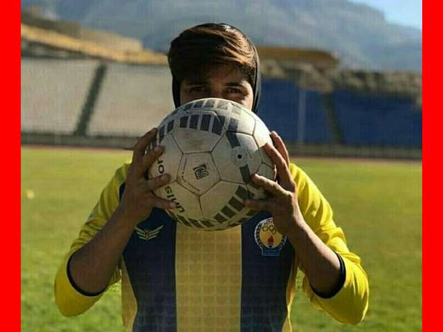 بیوگرافی سمیه فیضی فوتبالیست کیست + عکس و سوابق