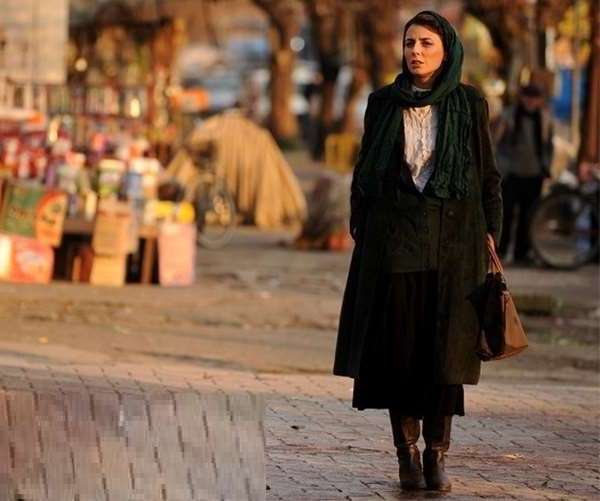بیوگرافی بازیگران فیلم در دنیای تو ساعت چند است؟ با نقش +داستان 