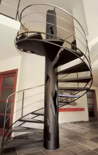 سازنده پله گرد در دماوند