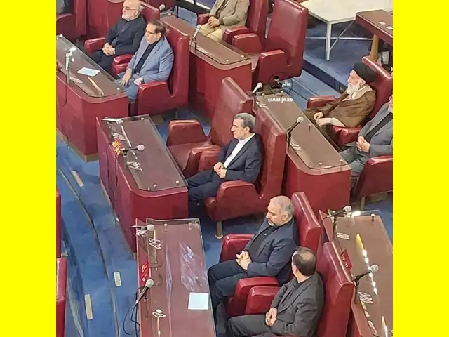 علت پوشیدن لباس سفید احمدی نژاد در مجلس خبرگان مشخص شد