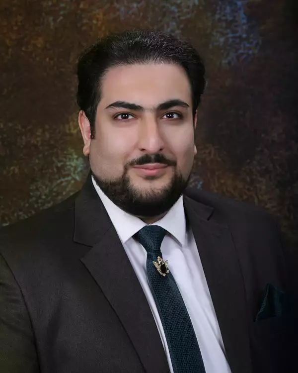 بیوگرافی دکتر پوریا زرشناس محقق، نویسنده و شیمیدان + مصاحبه