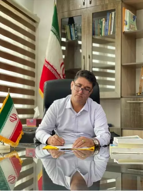 بیوگرافی دکترخداخواست عیسی پور کارآفرین و مدیر پروژه های نیرورسانی