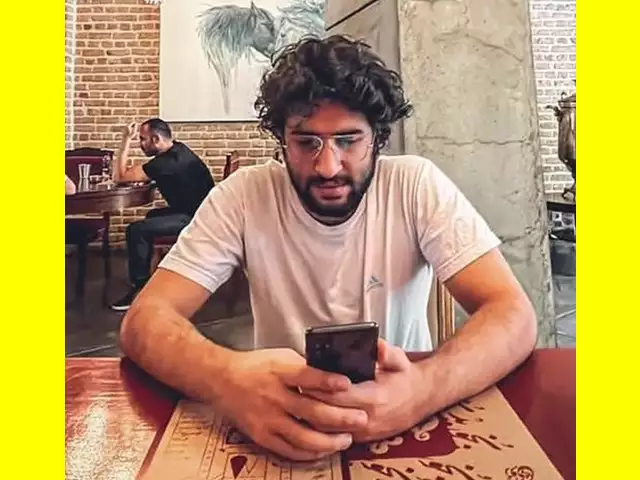 بیوگرافی محمد اسلامی بازیگر سریال بدل و نوروز رنگی +همسر و عکس