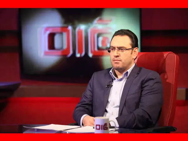 بیوگرافی مهدی مهدی قلی مجری مناظره ها و همسرش و فرزندان +عکس