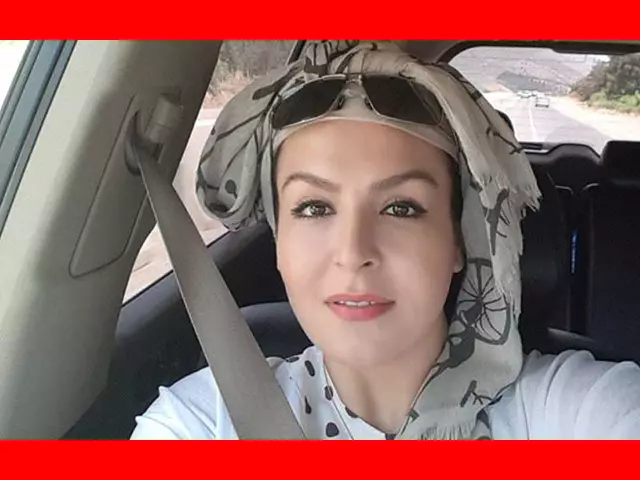 بیوگرافی آزیتا ترکاشوند بازیگر نقش زهره در فیلم قلاده های طلا