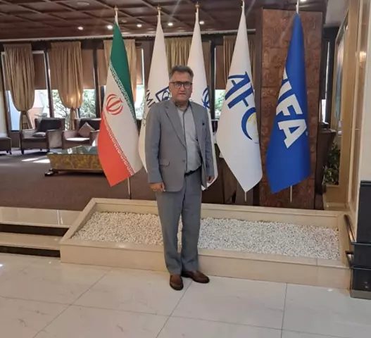 فیزیوتراپ تیم ملی در نماز جمعه