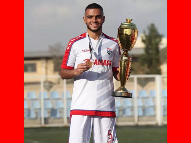 شهر کرج یک بازیکن دیگر به فوتبال کشور معرفی کرد اینبار محمدرضا کیاپاشا