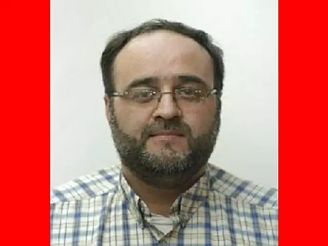 فرهاد رحمان از بازیگران فیلم قهرمان