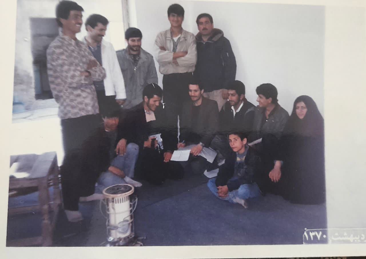 آخرین فیلم کوتاه هشت میلیمتری که محسن اقاخان در سال 1370در انجمن سینما جوان استان قم ساخت بنام نارفیق